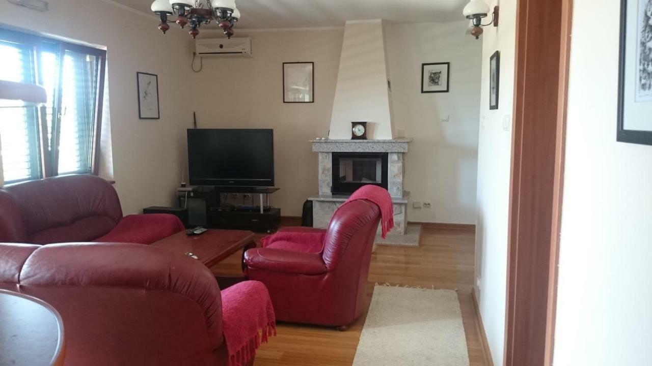 Bg Villa Apartment Xl Сутоморе Екстериор снимка